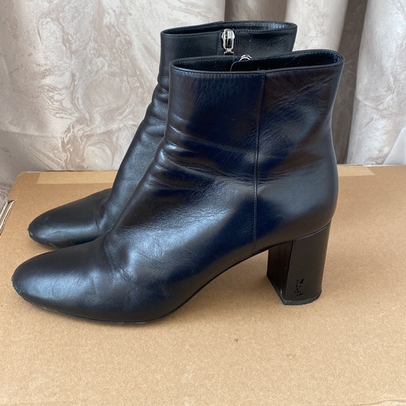YSL boots, size 40 (runs size small) perfect for SZ 39, black. Very comfortable - Picture 3 of 9